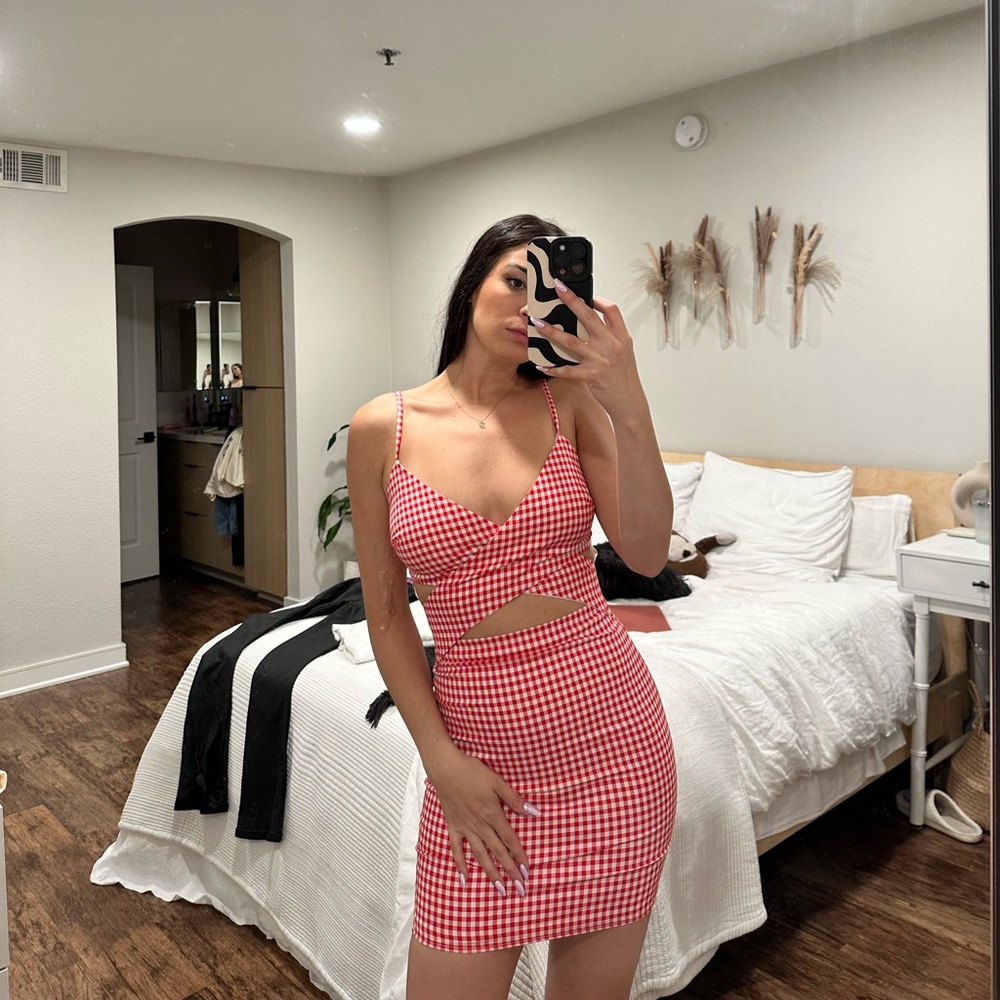red and white plaid/ gingham cut out bodycon dress never worn xs/ 0